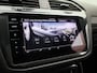 Volkswagen Tiguan Allspace 2.0 TSI 4Motion Highline 7p. | Automaat | Apple Carplay / Android Auto | Panoramadak | Head-up Display | Stoelverwarming / Stoelventilatie | Achteruitrijcamera | Parkeersensoren | Trekhaak |