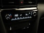Toyota Yaris Cross 1.5 Hybrid 130 Dynamic - NIEUWE AUTO DIRECT UIT VOORRAAD LEVERBAAR - DODEHOEKDETECTIE - APPLE CARPLAY/ ANDROID AUTO - PARKEERSENSOREN VOOR/ACHTER - CLIMATE CONTROL - VOORRUITVERWARMING - STUURVERWARMING - STOELVERWARMING - ADAPTIEVE CRUISE CONTROL - CAMERA - DAB AUDIO