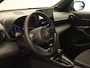 Toyota Yaris Cross 1.5 Hybrid 130 Dynamic - NIEUWE AUTO DIRECT UIT VOORRAAD LEVERBAAR - DODEHOEKDETECTIE - APPLE CARPLAY/ ANDROID AUTO - PARKEERSENSOREN VOOR/ACHTER - CLIMATE CONTROL - VOORRUITVERWARMING - STUURVERWARMING - STOELVERWARMING - ADAPTIEVE CRUISE CONTROL - CAMERA - DAB AUDIO