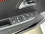 Peugeot 208 Active Pack 75pk | Navigatie via Apple Carplay en Android auto | Airco | Cruise control | Lichtmetalen velgen Parkeersensoren achter