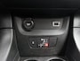 Citroën C3 Shine 110pk Automaat | Navigatie | Achteruitrijcamera | Climate Control | Cruise Control | Parkeersensoren | DAB+ radio | Apple Carplay / Android Auto | Bluetooth | Elektrisch inklapbare spiegels | Afwijkende dakkleur | Donker getint glas | Trekhaak | 17" lichtmetalen velgen |