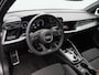 Audi A3 Sportback | 40 TFSI e | S edition | Daytona grijs Mat. kleur | 19 inch velgen | Panoramadak | Ambiance lighting plus | Privacy glas |