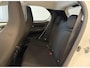 Toyota Aygo X 1.0 AUTOMAAT BI-TONE GARANTIE TOT 08-2032! . ACHTERUITRIJ CAMERA . SLECHTS 38.000 KM . APPLE CARPLAY & ANDRIOD AUTO