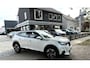 Peugeot 2008 1.2 Benzine 100 Pk. Allure * Navigatie * L.M. Velgen met Vierseizoenenbanden * Achteruitrij Camera * Vingerhoets; Vierde Generatie Eersteklas Service. Al meer dan 100 jaar een begrip in de Brabantse Kempen