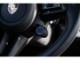 Porsche Macan 4 S 100 kWh | 449PK | IJsgrau Metallic | Luchtvering | Panoramadak | Sport Chrono Pakket | Trekhaak | Porsche Innodrive | Bose audio | Surround View | Matrix Led | 18 Voudige Sportstoelen | 21'' Lichtmetaal |