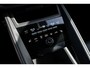 Porsche Macan 4 S 100 kWh | 449PK | IJsgrau Metallic | Luchtvering | Panoramadak | Sport Chrono Pakket | Trekhaak | Porsche Innodrive | Bose audio | Surround View | Matrix Led | 18 Voudige Sportstoelen | 21'' Lichtmetaal |