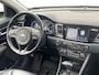 Kia Niro Hybrid 1.6 GDi ExecutiveLine | Dodehoekdetectie | Lederen bekleding | Stoelverwarming en ventilatie | 18 inch  LM-velgen | Elektr. stoel | Parkeercamera |