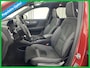 Volvo XC40 1.5 T5 Plug-in hybrid Ultimate Dark | Apple carplay | Panodak | H&K | Stoelen + klep elektr. | Cruise | LED
