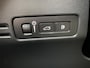 Volvo XC40 1.5 T5 Plug-in hybrid Ultimate Dark | Apple carplay | Panodak | H&K | Stoelen + klep elektr. | Cruise | LED