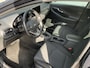 Hyundai i30 Wagon 1.5 T-GDi MHEV Premium / Dealer onderhouden / Trekhaak / 1410 kg Trekgewicht / Navigatiesysteem / Stoel en Stuurverwarming / Apple carplay / Android auto /