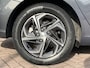 Hyundai i30 Wagon 1.5 T-GDi MHEV Premium / Dealer onderhouden / Trekhaak / 1410 kg Trekgewicht / Navigatiesysteem / Stoel en Stuurverwarming / Apple carplay / Android auto /