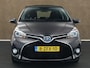Toyota Yaris 1.5 Hybrid Lease - ACHTERUITRIJCAMERA - BLUETOOTH TELEFOONVOORBEREIDING - CRUISE CONTROL - CLIMATE CONTROL - ELEKTRISCHE RAMEN VOOR - LICHTMETALEN VELGEN - NAVIGATIESYSTEEM