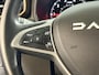Dacia Duster 150PK TCe Extreme Automaat | Navigatie | Apple Carplay/Android Auto | Cruise Control | Climate Control | Lichtmetalen Velgen | Dodehoek detectie | Licht & Regen Sensor |