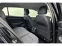 Volkswagen Golf 1.0 eTSI Life | Adaptieve cruise control | Apple Carplay | Navigatie