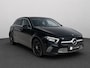 Mercedes-Benz A-klasse 200 | Widescreen | Carplay | Sfeerverlichting | AMG velgen | Camera | Stoelver. | Dealer onderhouden | A200