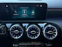 Mercedes-Benz A-klasse 200 | Widescreen | Carplay | Sfeerverlichting | AMG velgen | Camera | Stoelver. | Dealer onderhouden | A200