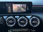 Mercedes-Benz A-klasse 200 | Widescreen | Carplay | Sfeerverlichting | AMG velgen | Camera | Stoelver. | Dealer onderhouden | A200