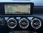 Mercedes-Benz A-klasse 200 | Widescreen | Carplay | Sfeerverlichting | AMG velgen | Camera | Stoelver. | Dealer onderhouden | A200