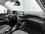 Peugeot 2008 1.2 130pk Allure Pack Automaat | Navigatie | Apple Carplay/Android Auto | Climate Control | Stoelverwarming | Adaptieve Cruise Control | 17"LMV | LED | Camera |