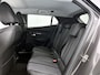 Peugeot 2008 1.2 130pk Allure Pack Automaat | Navigatie | Apple Carplay/Android Auto | Climate Control | Stoelverwarming | Adaptieve Cruise Control | 17"LMV | LED | Camera |