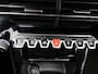 Peugeot 2008 1.2 130pk Allure Pack Automaat | Navigatie | Apple Carplay/Android Auto | Climate Control | Stoelverwarming | Adaptieve Cruise Control | 17"LMV | LED | Camera |