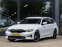 BMW 3-Serie Touring 330i High Executive Trekhaak elek.