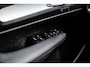 Volvo XC40 2.0 B4 Plus Dark | Trekhaak | Lichtmetalen Velgen 19 inch | All-Season banden | Harman Kardon Audio | Achteruitrijcamera | Parkeersensoren | Keyless Entry | Elektrische Achterklep | Elektrisch Verstelbare Voorstoelen | Stoelverwarming | Google Navigatie | Apple Carplay | Android Auto