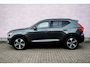Volvo XC40 2.0 B4 Plus Dark | Trekhaak | Lichtmetalen Velgen 19 inch | All-Season banden | Harman Kardon Audio | Achteruitrijcamera | Parkeersensoren | Keyless Entry | Elektrische Achterklep | Elektrisch Verstelbare Voorstoelen | Stoelverwarming | Google Navigatie | Apple Carplay | Android Auto