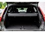 Volvo XC40 2.0 B4 Plus Dark | Trekhaak | Lichtmetalen Velgen 19 inch | All-Season banden | Harman Kardon Audio | Achteruitrijcamera | Parkeersensoren | Keyless Entry | Elektrische Achterklep | Elektrisch Verstelbare Voorstoelen | Stoelverwarming | Google Navigatie | Apple Carplay | Android Auto