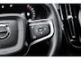 Volvo XC40 2.0 B4 Plus Dark | Trekhaak | Lichtmetalen Velgen 19 inch | All-Season banden | Harman Kardon Audio | Achteruitrijcamera | Parkeersensoren | Keyless Entry | Elektrische Achterklep | Elektrisch Verstelbare Voorstoelen | Stoelverwarming | Google Navigatie | Apple Carplay | Android Auto