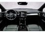 Volvo XC40 2.0 B4 Plus Dark | Trekhaak | Lichtmetalen Velgen 19 inch | All-Season banden | Harman Kardon Audio | Achteruitrijcamera | Parkeersensoren | Keyless Entry | Elektrische Achterklep | Elektrisch Verstelbare Voorstoelen | Stoelverwarming | Google Navigatie | Apple Carplay | Android Auto
