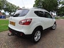 Nissan Qashqai 2.0 Acenta Ecc Cruisecontrol Panoramadak Achteruitrijcamera Navigatie Stoelverwarming Pdc Bleutooth Lm Velgen Trekhaak