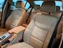 BMW 3-Serie 318i Business Line Automaat LEDER / NAVIGATIE