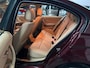 BMW 3-Serie 318i Business Line Automaat LEDER / NAVIGATIE
