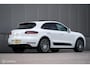 Porsche Macan 3.0 D S | NL auto | veel opties | Trekhaak | Panorama | LED | Comfort stoelen | Leder | 21 inch | rijklaarprijs |