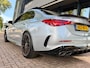 Mercedes-Benz C-klasse AMG 63 S E Performance|Schaalstoelen|Carbon|Pano|Nieuwstaat|Dealer onderhouden|Achterasbesturing