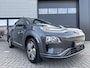 Hyundai Kona Electric EV Comfort 39 kWh ✓SOH 92.1% ✓Accugarantie ✓Navigatie ✓Camera ✓Apple CarPlay & Android Auto ✓Stuur- Stoelverwarming ✓Climate ✓Cruise