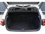 Volkswagen Golf 1.0 TSI Highline Business R | R-Line | Panoramadak | Active Info Display |  LED | Stoelverwarming | Trekhaak | Adaptieve Cruise Control