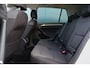 Volkswagen Golf 1.0 TSI Highline Business R | R-Line | Panoramadak | Active Info Display |  LED | Stoelverwarming | Trekhaak | Adaptieve Cruise Control