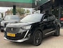 Peugeot 2008 1.2 PureTech GT-Line TREKHAAK | LEDER | AWD | 360 GRADEN CAMERA | STOELVERWARMING | STUURVERWARMING | PANORAMADAK | NAVIGATIE | LED | DODEHOEK DETECTIE | APPLE CARPLAY / ANDROID AUTO | ADAPTIEVE CRUISECONTROL |