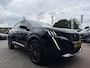 Peugeot 2008 1.2 PureTech GT-Line TREKHAAK | LEDER | AWD | 360 GRADEN CAMERA | STOELVERWARMING | STUURVERWARMING | PANORAMADAK | NAVIGATIE | LED | DODEHOEK DETECTIE | APPLE CARPLAY / ANDROID AUTO | ADAPTIEVE CRUISECONTROL |