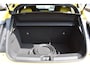 Renault R5 Iconic cinq | Achteruitrijcamera | Elektrisch verwarmbare voorstoelen | ISOFIX-bevestigingssysteem voor kinderzitjes op passagiersstoel en op de twee buitenste zitplaatsen achter