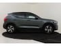 Volvo XC40 B4 (M-HYBRID) PLUS DARK -HARMAN/KARDON|CAMERA|ADAP.CRUISE|POWER-SEATS|VERW.VOORRUIT|PRIVACY.GLAS|TREKHAAK|18"