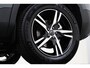 Volvo XC40 B4 (M-HYBRID) PLUS DARK -HARMAN/KARDON|CAMERA|ADAP.CRUISE|POWER-SEATS|VERW.VOORRUIT|PRIVACY.GLAS|TREKHAAK|18"