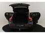 Volvo XC40 B4 (M-HYBRID) PLUS DARK -HARMAN/KARDON|CAMERA|ADAP.CRUISE|POWER-SEATS|VERW.VOORRUIT|PRIVACY.GLAS|TREKHAAK|18"