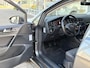 Volkswagen Golf Variant 1.0 TSI Highline / NL-Auto / Adaptieve Cruise-Control / Trekhaak / Apple-Carplay & Android-Auto / Climate-Control / DAB Radio-Bluetooth / Navi / PDC V+A / 17'' LMV / ENZ.