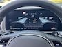 Hyundai Ioniq 6 Lounge 77.4 kWh / Dealer onderhouden / Fabrieksgarantie tot 05-2030 / Accu SoH 100% / Leder / Digitale buitenspiegels / Schuifdak / HUD / Elektrische stoelen & klep / Camera 360° / Stoelventilatie / Stuur-, stoel- & achterbankverwarming / 20" LM wielen & All Season Banden /