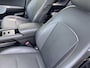 Hyundai Ioniq 6 Lounge 77.4 kWh / Dealer onderhouden / Fabrieksgarantie tot 05-2030 / Accu SoH 100% / Leder / Digitale buitenspiegels / Schuifdak / HUD / Elektrische stoelen & klep / Camera 360° / Stoelventilatie / Stuur-, stoel- & achterbankverwarming / 20" LM wielen & All Season Banden /
