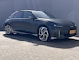 Hyundai Ioniq 6 Lounge 77.4 kWh / Dealer onderhouden / Fabrieksgarantie tot 05-2030 / Accu SoH 100% / Leder / Digitale buitenspiegels / Schuifdak / HUD / Elektrische stoelen & klep / Camera 360° / Stoelventilatie / Stuur-, stoel- & achterbankverwarming / 20" LM wielen & All Season Banden /