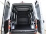 Mercedes-Benz eSprinter 314 L2 Pro 81kWh 100% elektrisch | 2000kg Trekhaak | 115Kw/u DC Snelladen | Smartphone integratie pakket | Carplay | Camera | Comfort bestuurdersstoel |